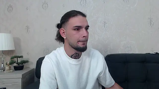 DanyelCarter online show from 10/12/25, 06:29