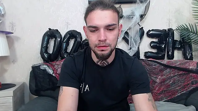 DanyelCarter online show from 10/20/25, 06:30