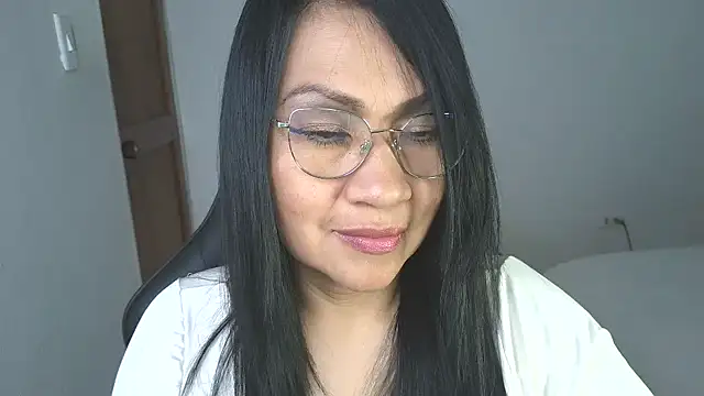 LissafeetHott online show from 10/25/25, 10:37