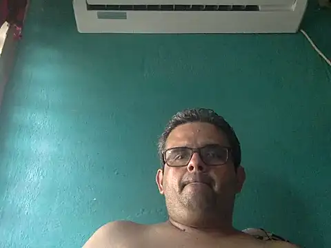 Katracho6969 online show from 10/02/25, 09:22