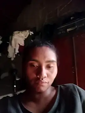 Lucy-Ferr online show from 12/03/25, 07:45