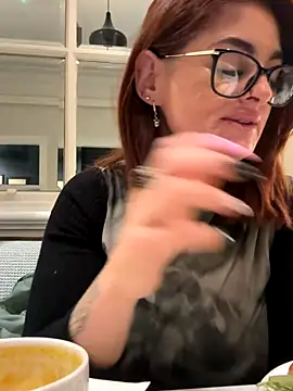 Snapshot of IrishmilfAnna chatting on 09/16/25, 01:23 IrishmilfAnna online show from 09/16/25, 01:23