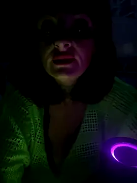 Snapshot of IrishmilfAnna chatting on 09/23/25, 06:22 IrishmilfAnna online show from 09/23/25, 06:22