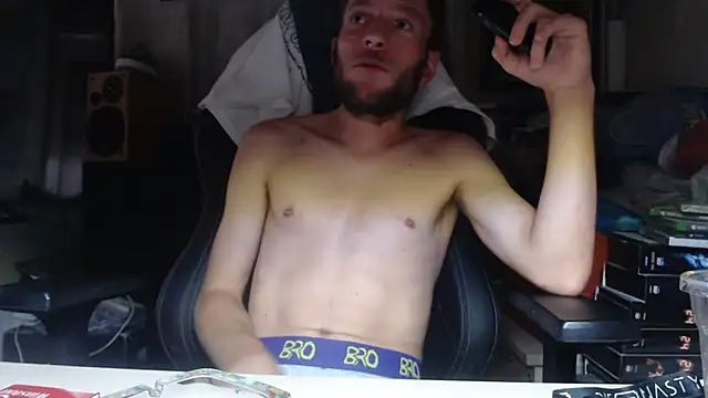 Snapshot of Tsouk97 chatting on 09/13/25, 05:40 Tsouk97 online show from 09/13/25, 05:40