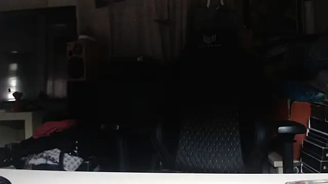 Snapshot of Tsouk97 chatting on 09/25/25, 03:27 Tsouk97 online show from 09/25/25, 03:27