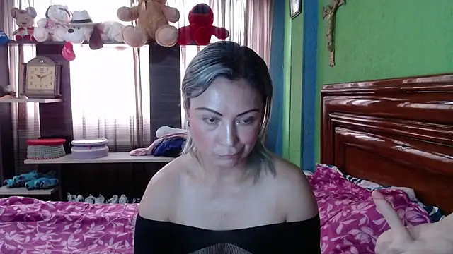  Charlize theron  online show from 10/26/25, 08:37