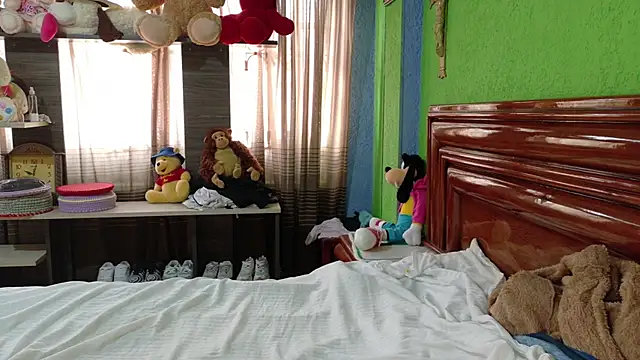  Charlize theron  online show from 02/12/26, 08:59