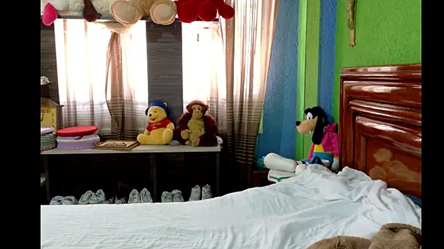  Charlize theron  online show from 04/02/26, 06:49