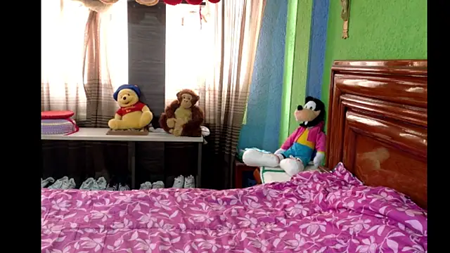 Snapshot of _Charlize_theron_ chatting on 04/20/26, 07:15 Charlize theron online show from 04/20/26, 07:15