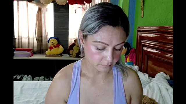 Snapshot of _Charlize_theron_ chatting on 05/09/26, 07:08 Charlize theron online show from 05/09/26, 07:08