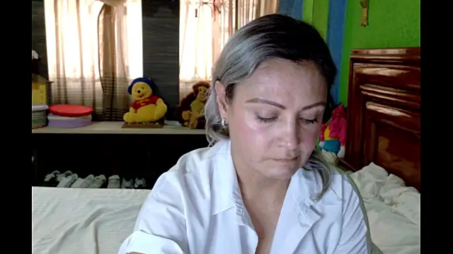 Snapshot of _Charlize_theron_ chatting on 05/15/26, 08:38 Charlize theron online show from 05/15/26, 08:38