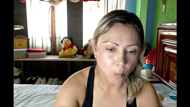 Snapshot of _Charlize_theron_ chatting on 05/20/26, 07:20 Charlize theron online show from 05/20/26, 07:20