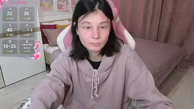 EllinEverly online show from 04/16/26, 09:04