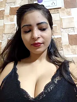 Snapshot of QUEEN-ADITI chatting on 09/13/25, 01:00 QUEEN-ADITI online show from 09/13/25, 01:00