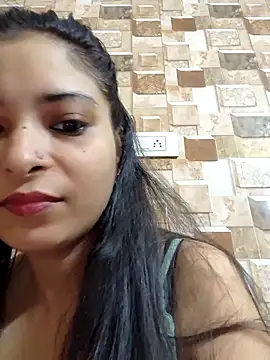 Snapshot of QUEEN-ADITI chatting on 09/25/25, 02:32 QUEEN-ADITI online show from 09/25/25, 02:32
