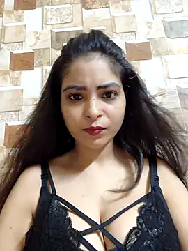 Snapshot of QUEEN-ADITI chatting on 09/30/25, 02:00 QUEEN-ADITI online show from 09/30/25, 02:00