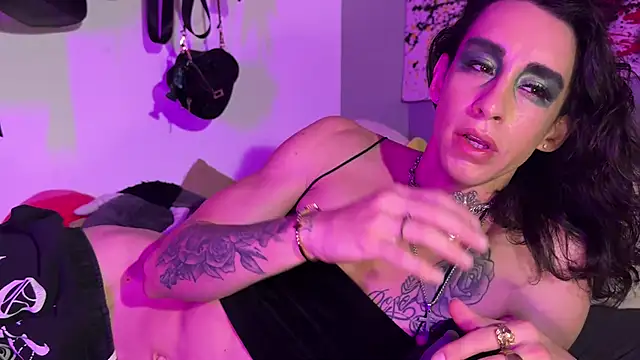 xoFrankie online show from 09/25/25, 06:22