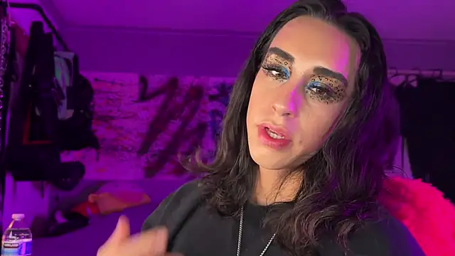 xoFrankie online show from 11/28/25, 06:49