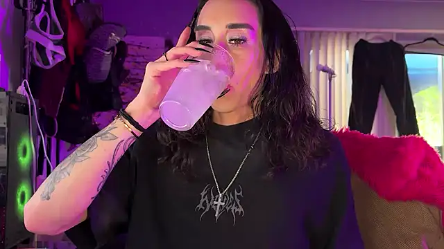 xoFrankie online show from 01/08/26, 10:34