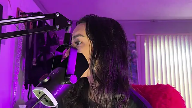 xoFrankie online show from 04/12/26, 07:19