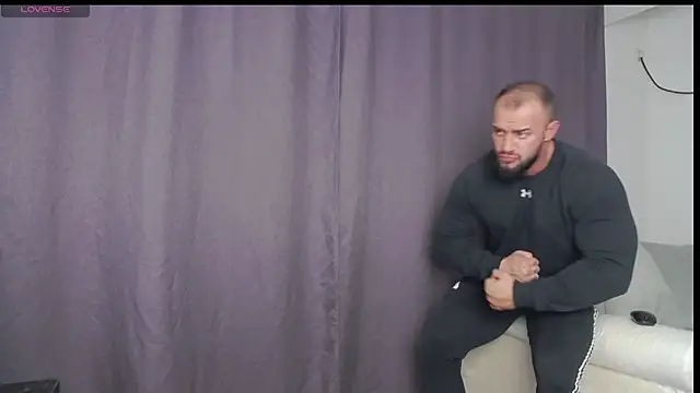 Snapshot of RickyMiami1 chatting on 10/14/25, 08:42 RickyMiami1 online show from 10/14/25, 08:42