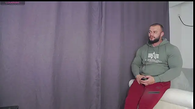 Snapshot of RickyMiami1 chatting on 10/17/25, 07:05 RickyMiami1 online show from 10/17/25, 07:05