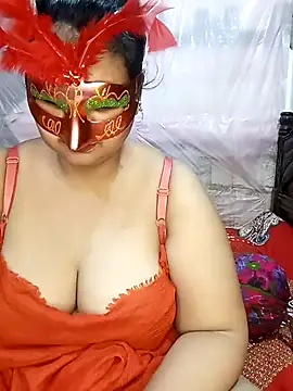 Snapshot of Tanisha-Chy chatting on 10/25/25, 05:08 Tanisha-Chy online show from 10/25/25, 05:08