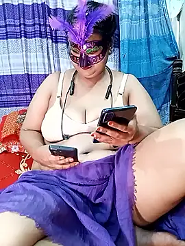 Snapshot of Tanisha-Chy chatting on 04/30/26, 05:47 Tanisha-Chy online show from 04/30/26, 05:47