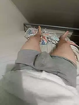 Snapshot of sombradeseada chatting on 09/15/25, 01:49 sombradeseada online show from 09/15/25, 01:49