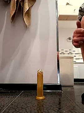 Snapshot of sergik- chatting on 10/29/25, 05:20 sergik- online show from 10/29/25, 05:20