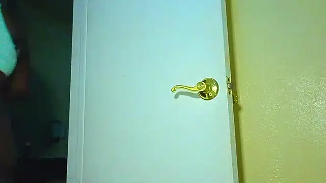 CinnaCakesss online show from 11/29/25, 08:06