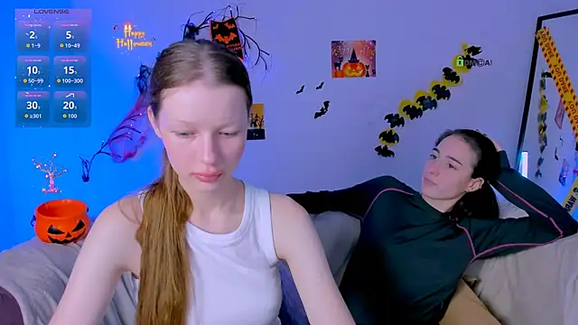 khloebeauty online show from 10/22/25, 07:24