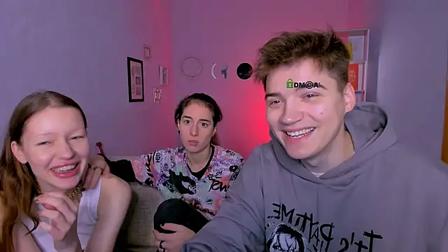 khloebeauty online show from 11/15/25, 08:27