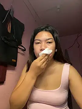 Snapshot of aniya_04 chatting on 10/07/25, 10:40 aniya 04 online show from 10/07/25, 10:40