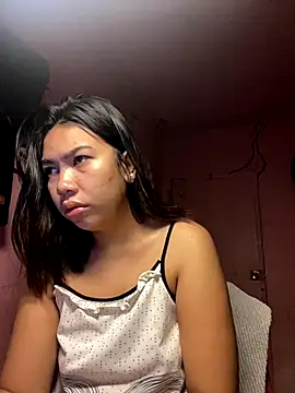 Snapshot of aniya_04 chatting on 10/10/25, 09:14 aniya 04 online show from 10/10/25, 09:14
