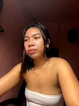 Snapshot of aniya_04 chatting on 10/11/25, 12:58 aniya 04 online show from 10/11/25, 12:58