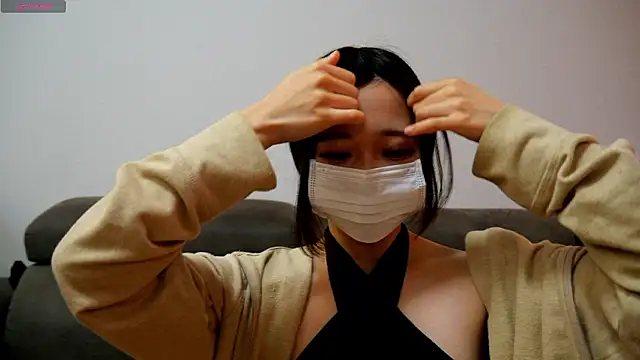 Snapshot of yua____chan chatting on 09/28/25, 01:44 yua    chan online show from 09/28/25, 01:44