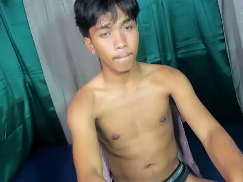 chris hot asian loverboy online show from 03/08/26, 06:12