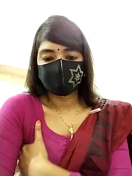 Puja-Rane online show from 10/20/25, 02:01