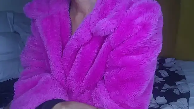 Bella 2025 online show from 07/08/26, 02:49
