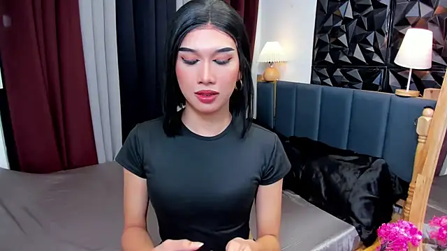 Snapshot of AshCollins chatting on 11/08/25, 02:50 AshCollins online show from 11/08/25, 02:50