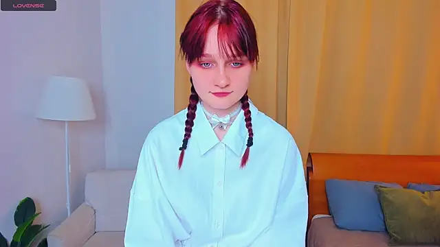 KatyKufel online show from 10/21/25, 06:41