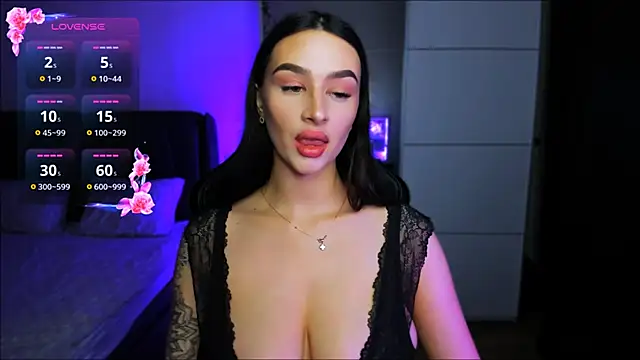 Snapshot of Veronica_Larsson chatting on 11/07/25, 06:08 Veronica Larsson online show from 11/07/25, 06:08