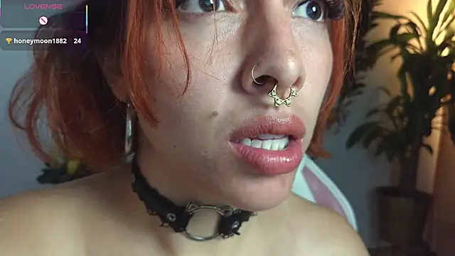 Snapshot of bri_von_dhara__ chatting on 05/31/26, 07:15 bri von dhara online show from 05/31/26, 07:15