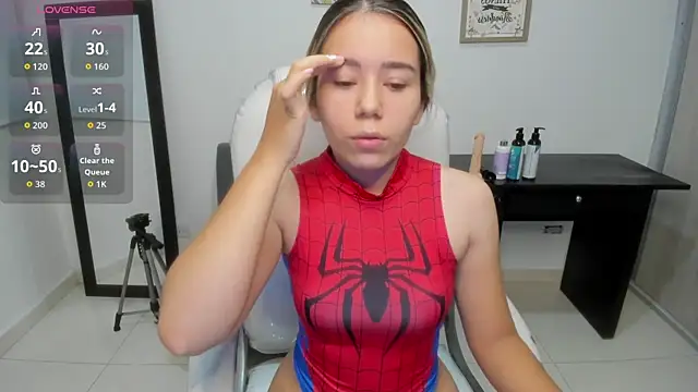 Aiilyn Ds online show from 09/24/25, 09:45