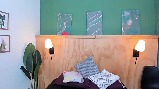 Snapshot of aliceandsia chatting on 11/26/25, 07:15 aliceandsia online show from 11/26/25, 07:15