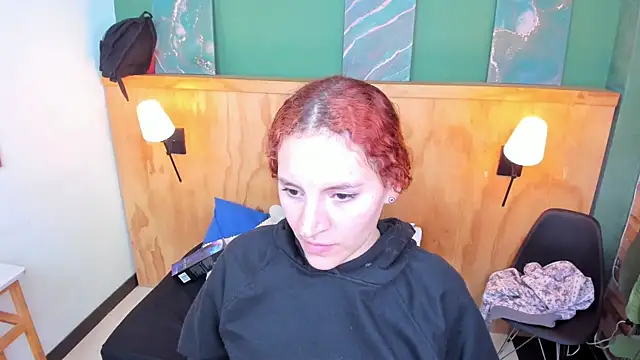 Snapshot of aliceandsia chatting on 01/05/26, 07:06 aliceandsia online show from 01/05/26, 07:06