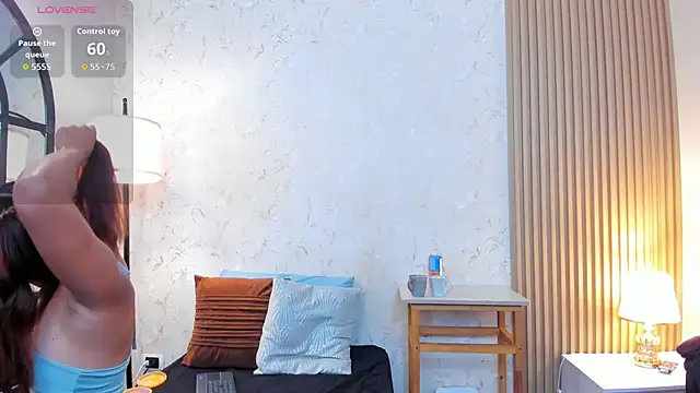 Snapshot of aliceandsia chatting on 02/04/26, 06:25 aliceandsia online show from 02/04/26, 06:25