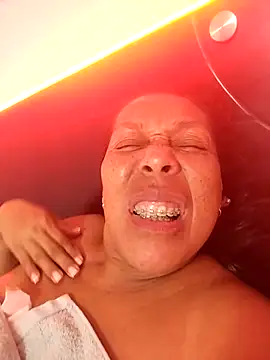 Naomi-Mature online show from 04/03/26, 09:57