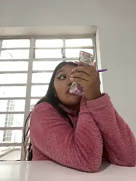 SharaRous online show from 10/08/25, 12:03